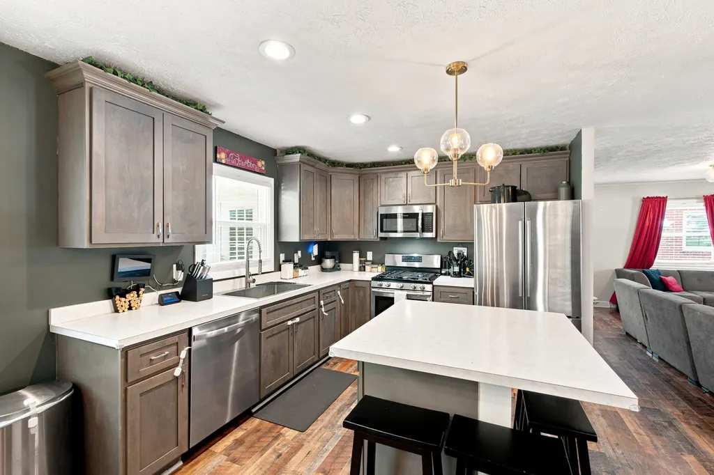 1894 Marlboro Drive Lexington KY 40505