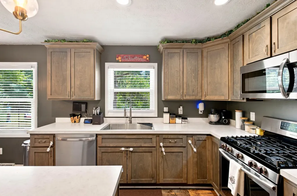 1894 Marlboro Drive Lexington KY 40505