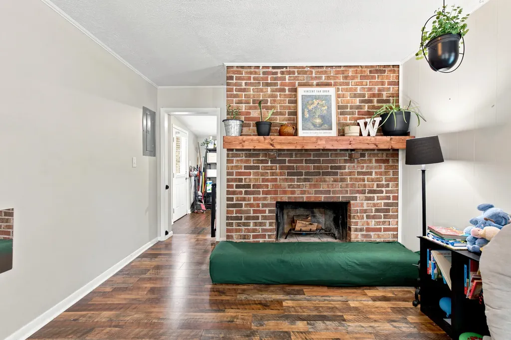 1894 Marlboro Drive Lexington KY 40505