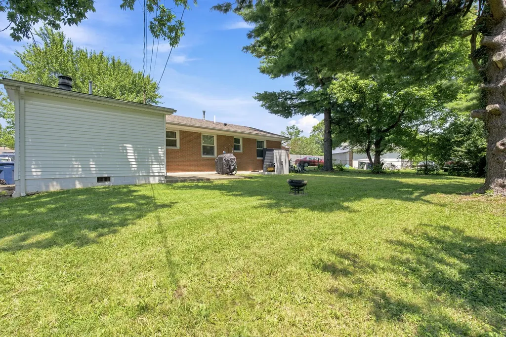 1894 Marlboro Drive Lexington KY 40505