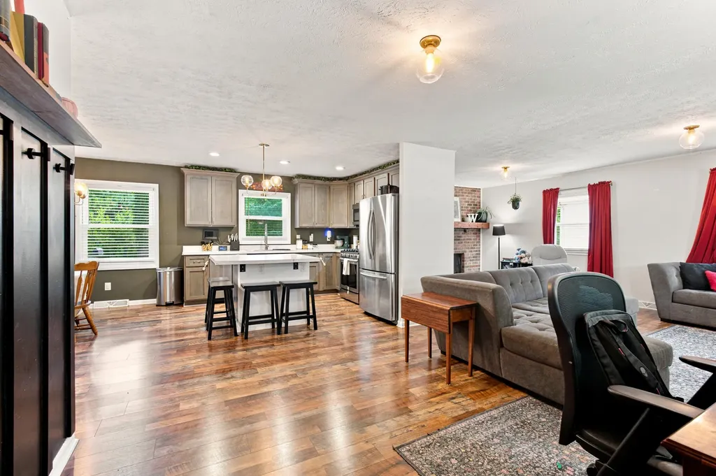 1894 Marlboro Drive Lexington KY 40505