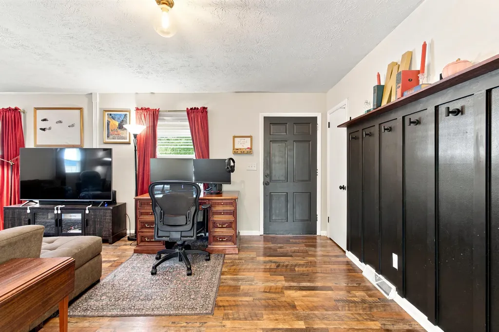 1894 Marlboro Drive Lexington KY 40505