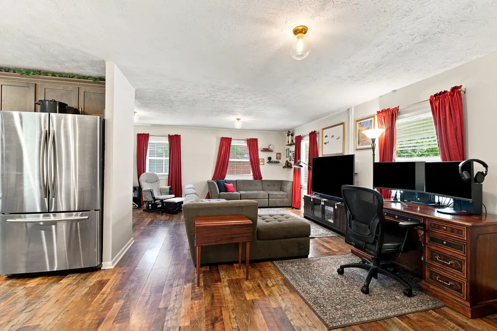 1894 Marlboro Drive Lexington KY 40505