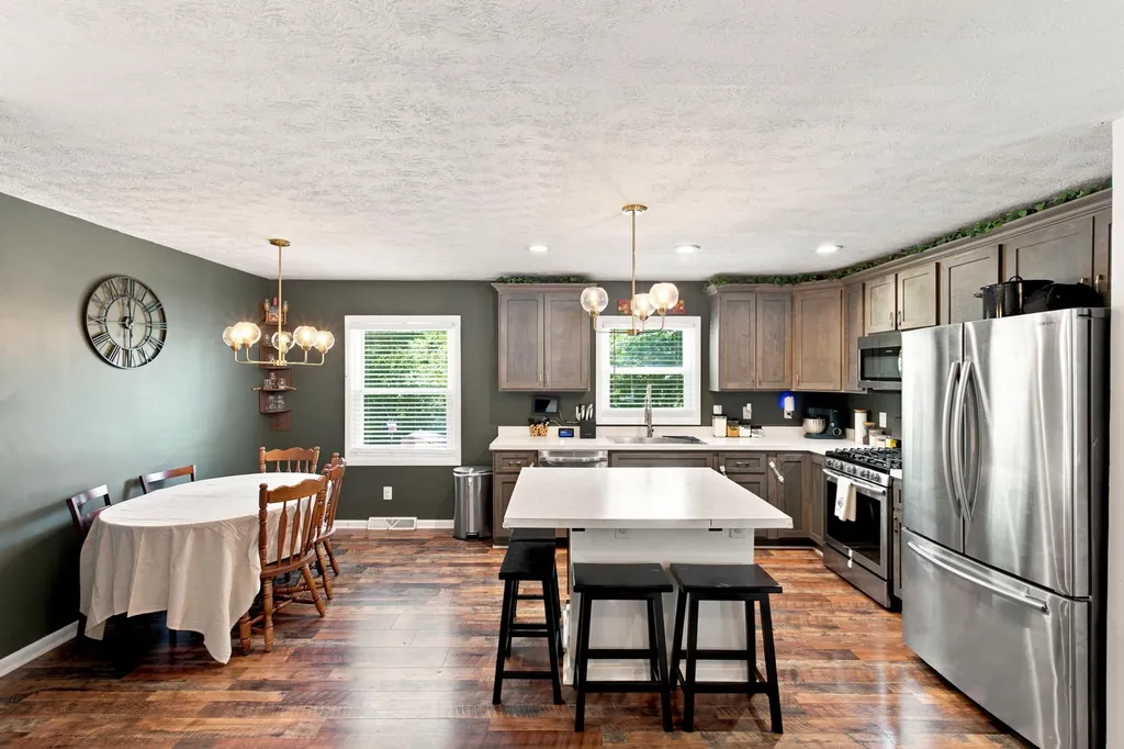 1894 Marlboro Drive Lexington KY 40505