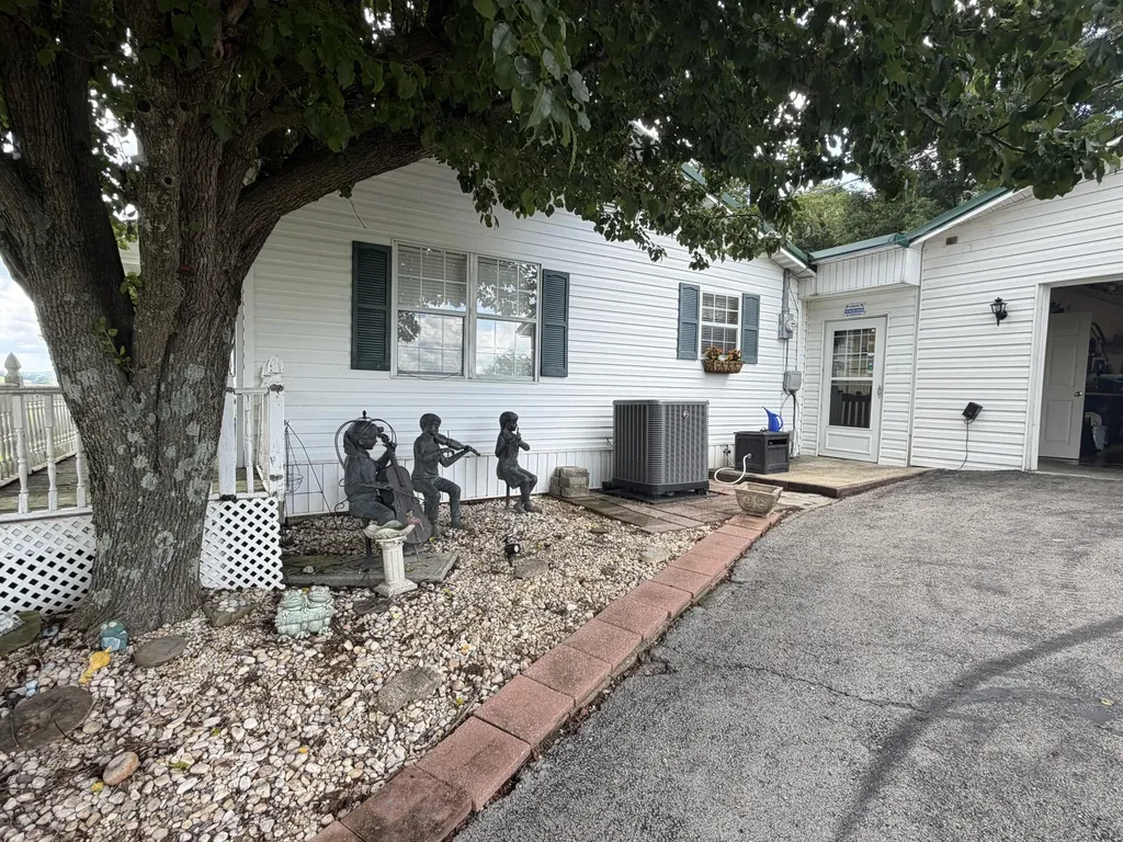 354 Campbell Road Corbin KY 40701
