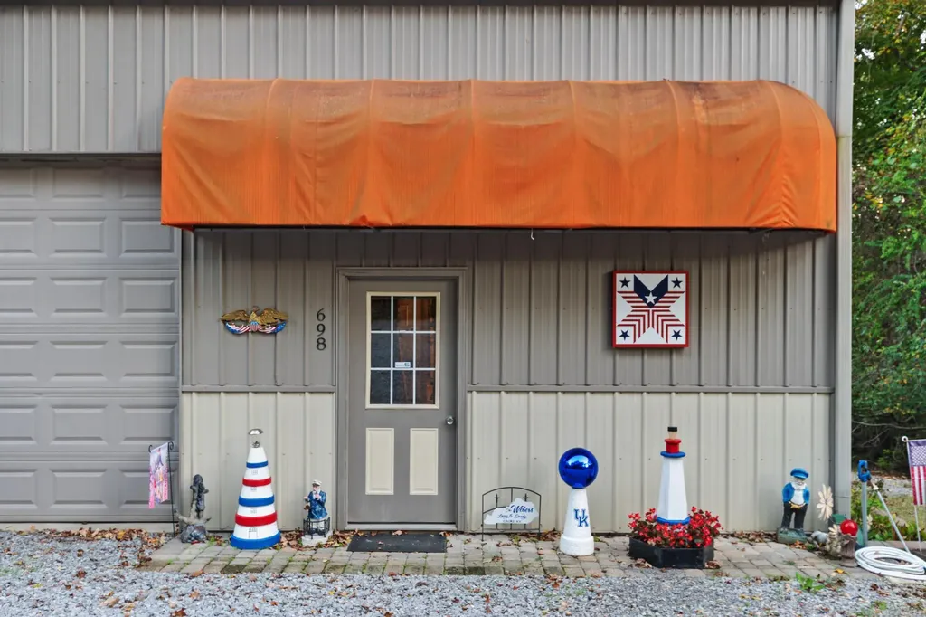 698 Walnut Drive Cadiz KY 42211