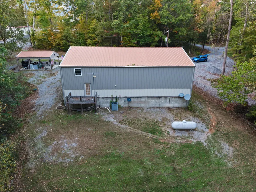 698 Walnut Drive Cadiz KY 42211