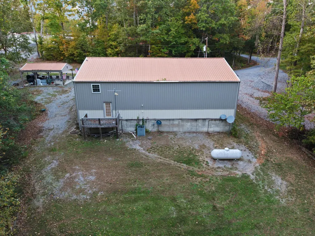 698 Walnut Drive Cadiz KY 42211