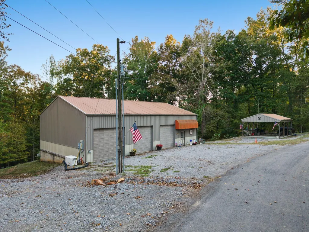 698 Walnut Drive Cadiz KY 42211