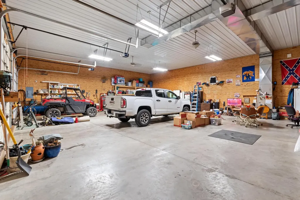 698 Walnut Drive Cadiz KY 42211