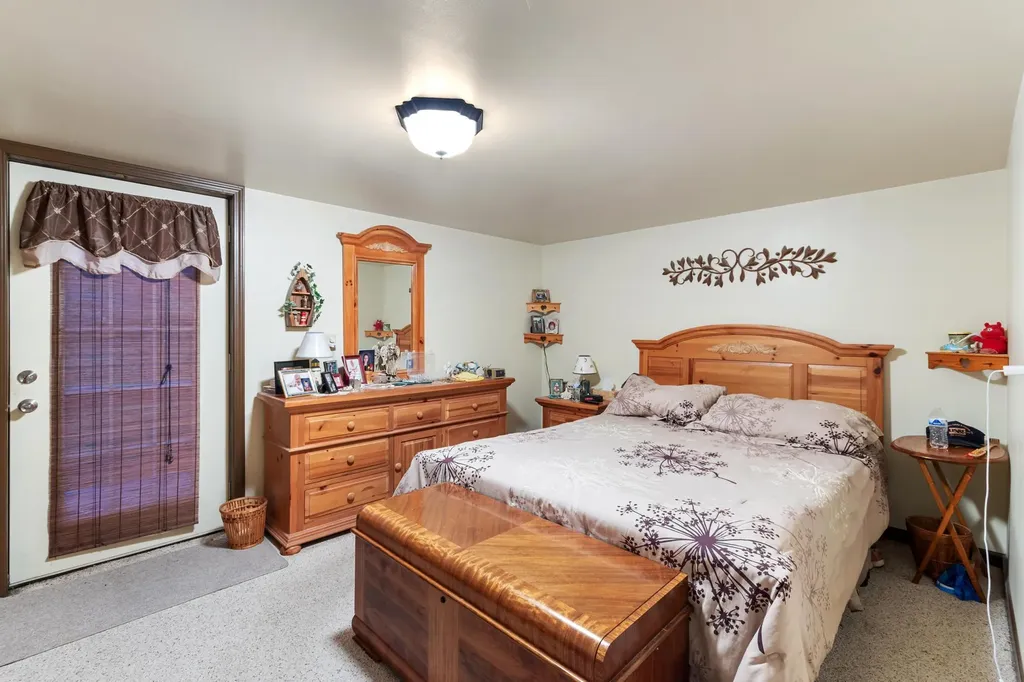 698 Walnut Drive Cadiz KY 42211