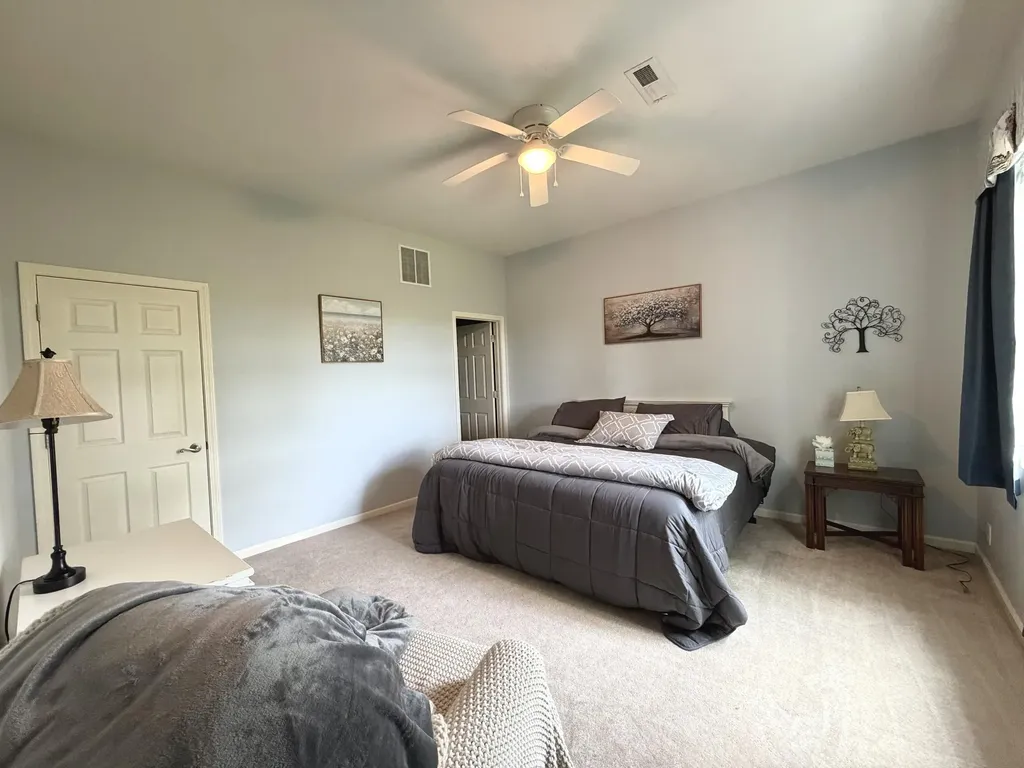378 Harbor Drive Cadiz KY 42211