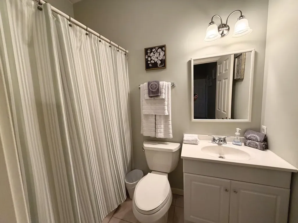 378 Harbor Drive Cadiz KY 42211