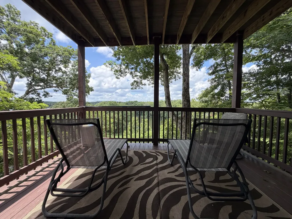 378 Harbor Drive Cadiz KY 42211
