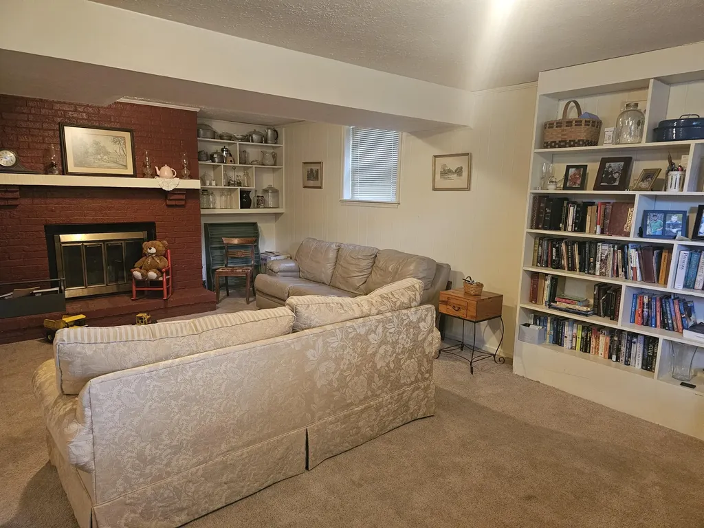 117 Oakmont Lane Frankfort KY 40601