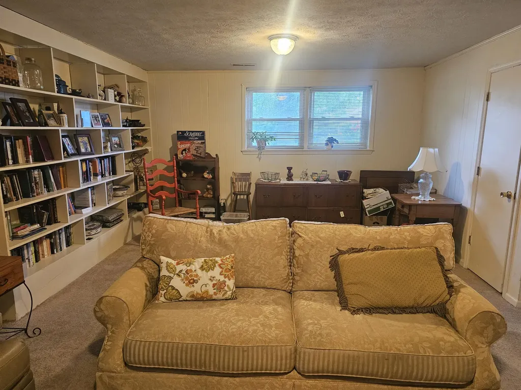 117 Oakmont Lane Frankfort KY 40601