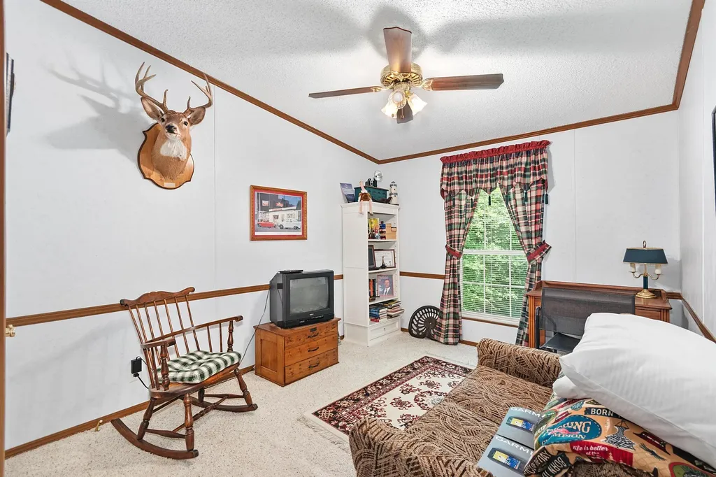 75 Walnut Drive Cadiz KY 42211