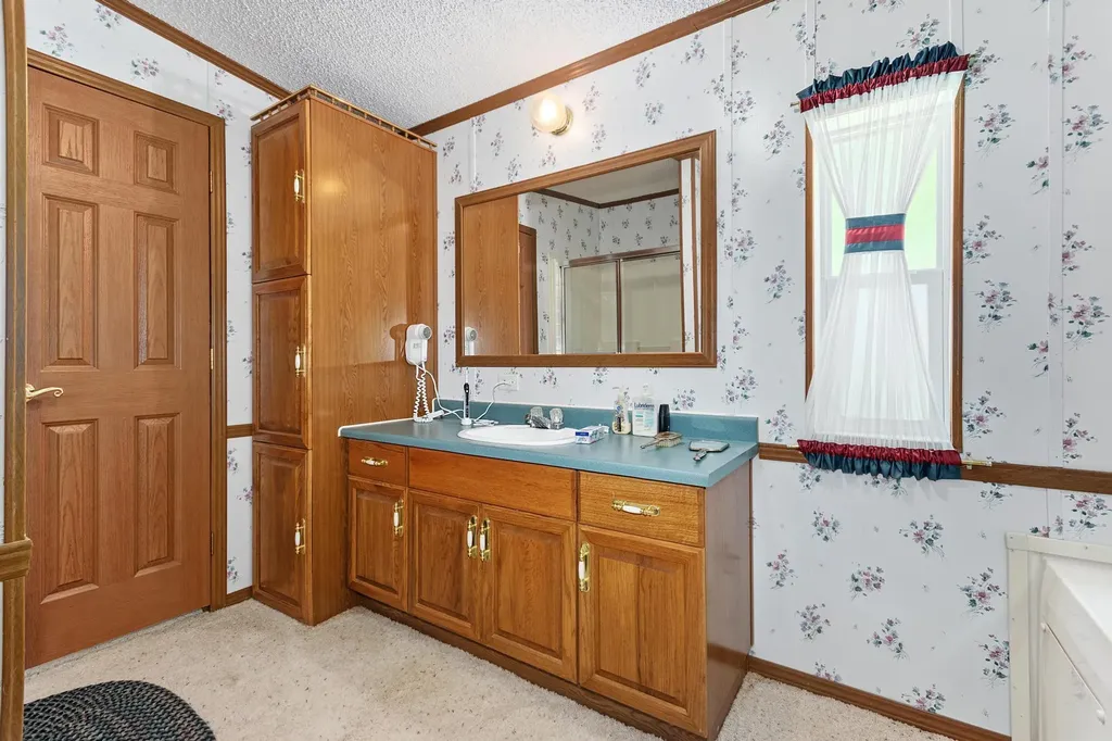 75 Walnut Drive Cadiz KY 42211