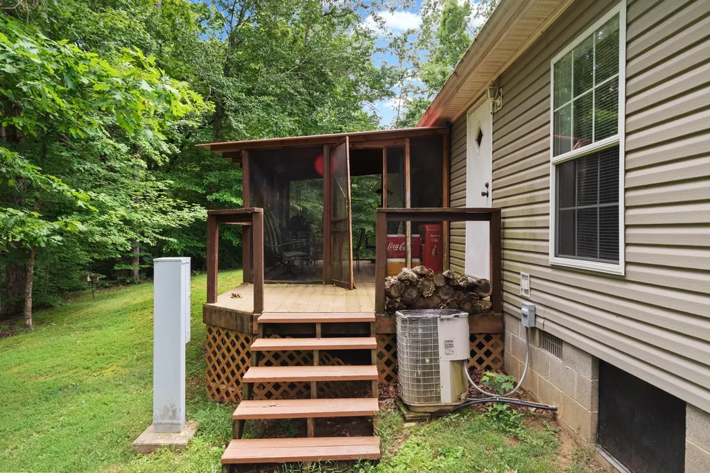 75 Walnut Drive Cadiz KY 42211