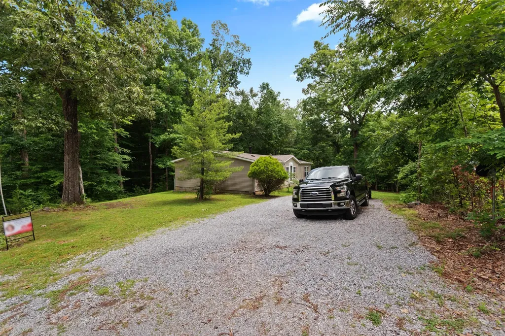 75 Walnut Drive Cadiz KY 42211