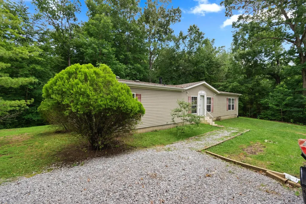 75 Walnut Drive Cadiz KY 42211