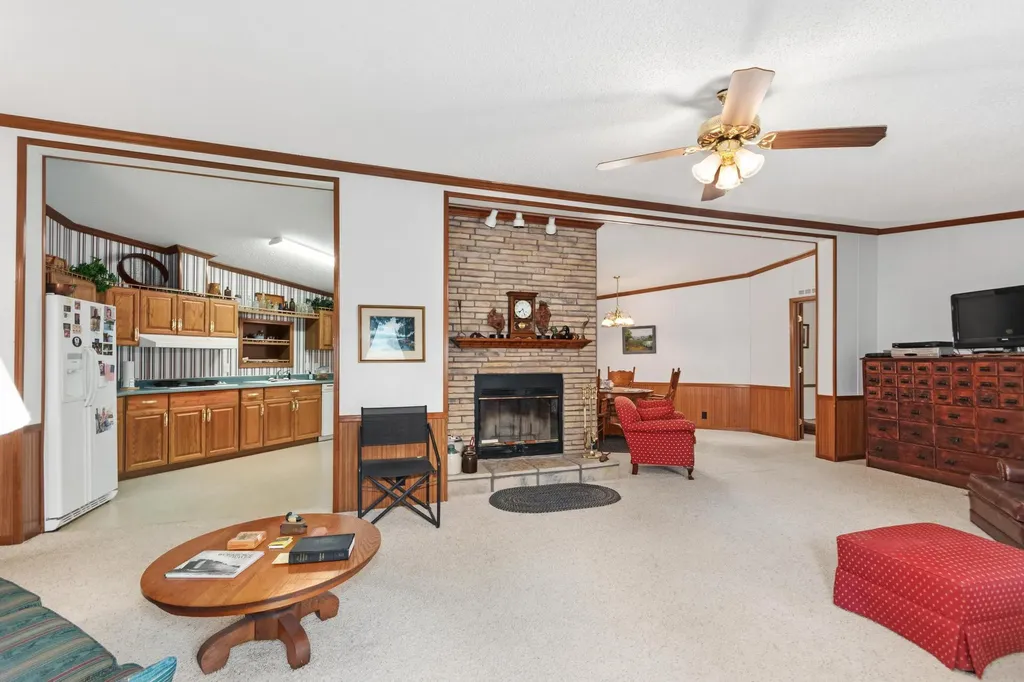 75 Walnut Drive Cadiz KY 42211