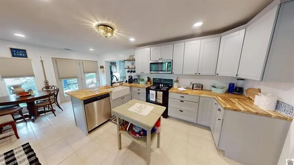 318 Horseshoe Drive Cadiz KY 42211