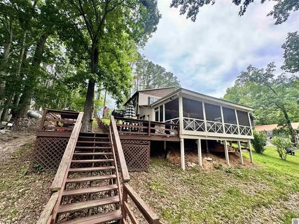 318 Horseshoe Drive Cadiz KY 42211