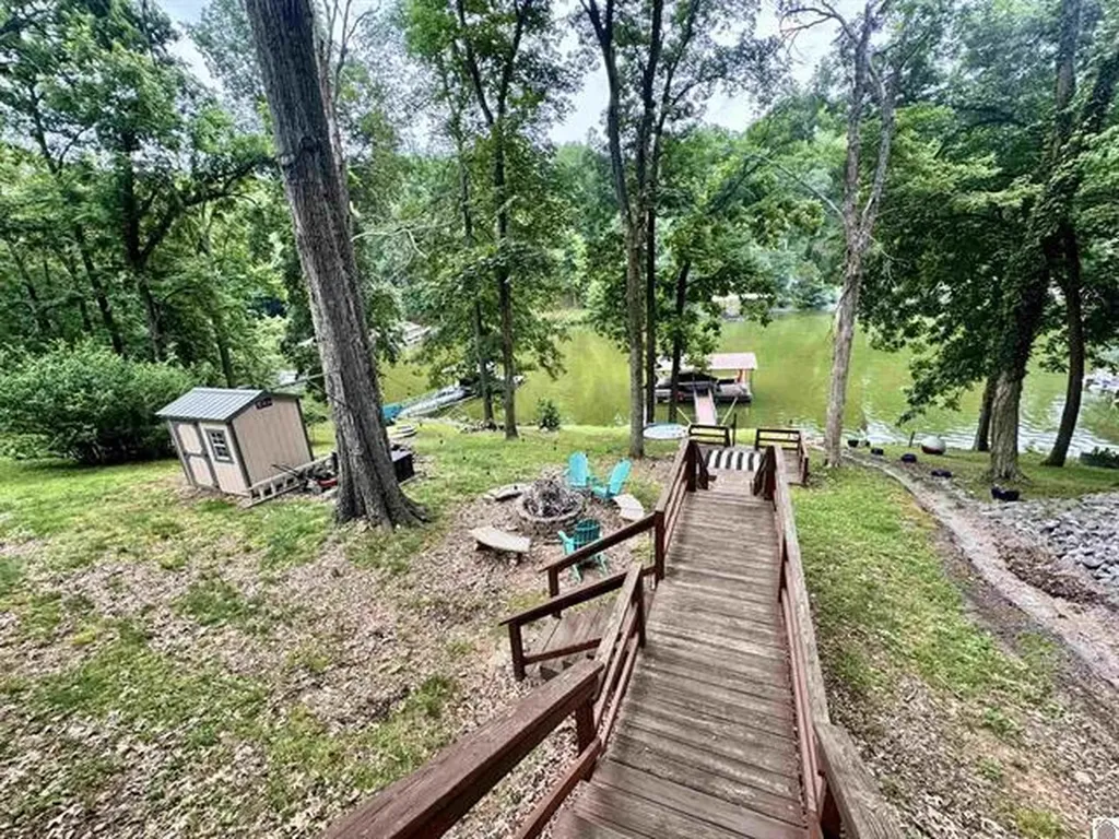 318 Horseshoe Drive Cadiz KY 42211