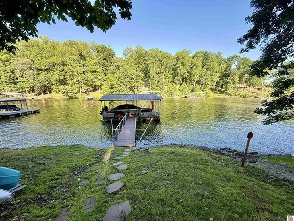 318 Horseshoe Drive Cadiz KY 42211
