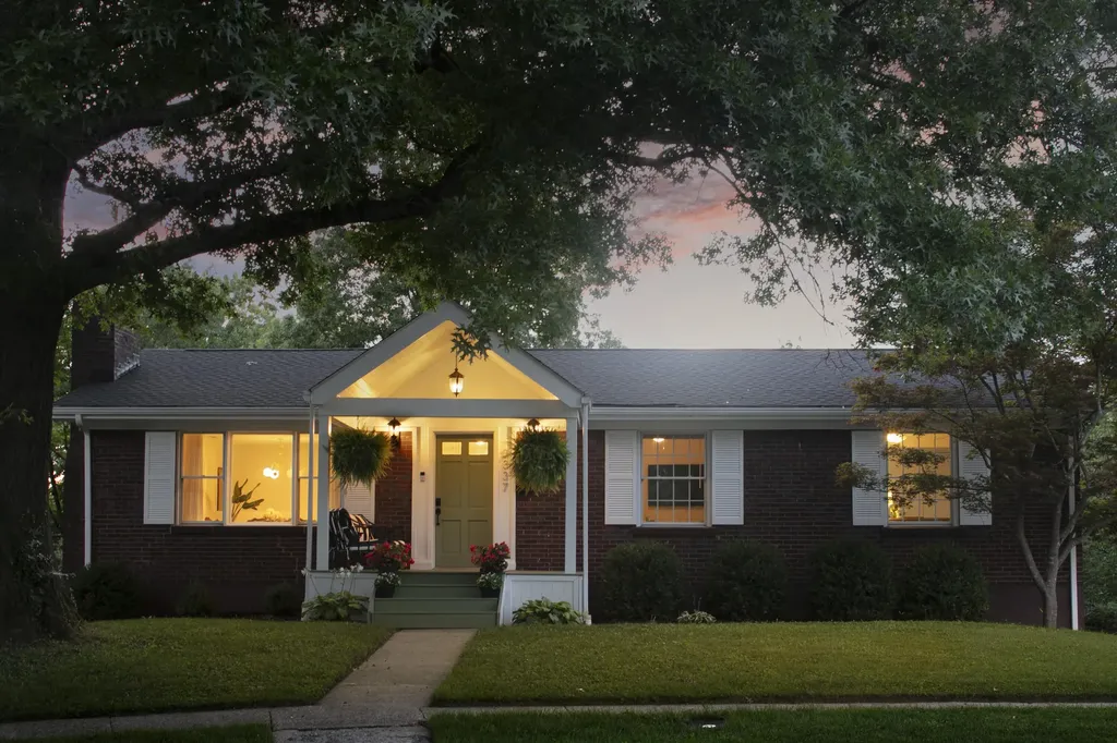 3337 Crown Crest Road Lexington KY 40517