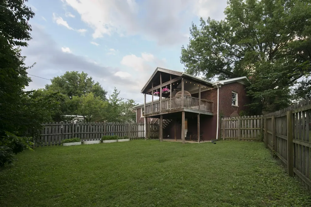 3337 Crown Crest Road Lexington KY 40517