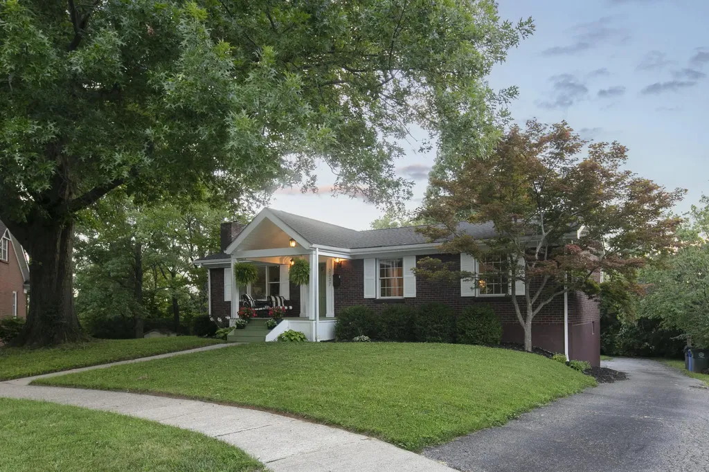 3337 Crown Crest Road Lexington KY 40517
