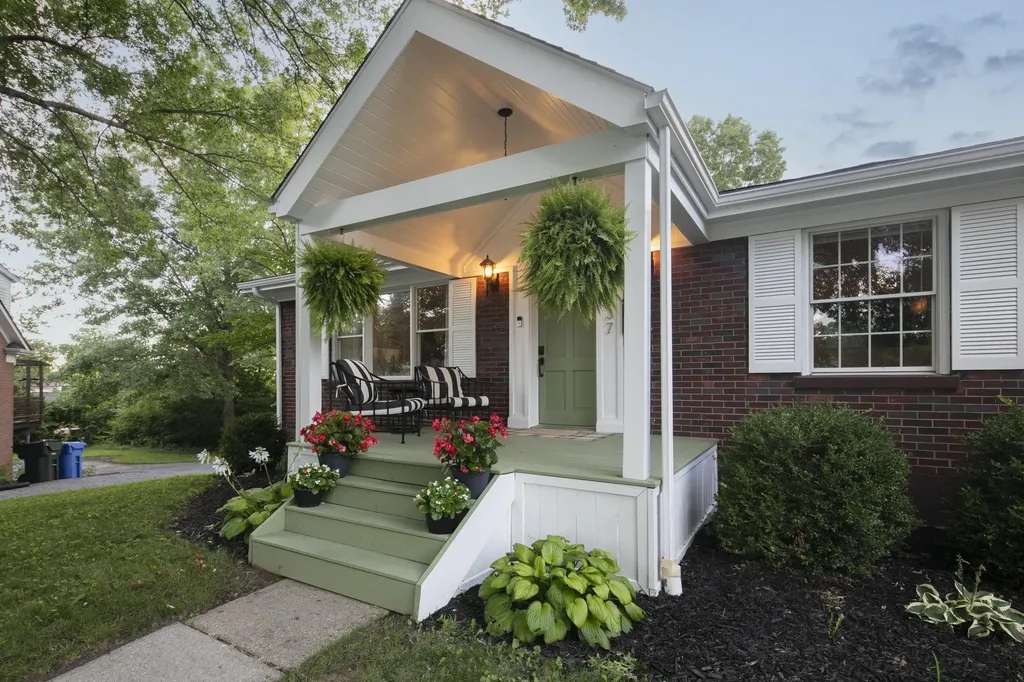 3337 Crown Crest Road Lexington KY 40517