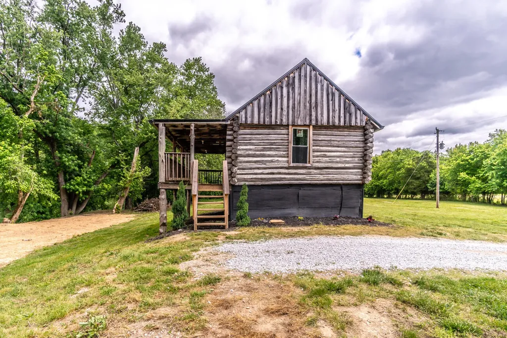 2915 College Hill Road Waco KY 40385
