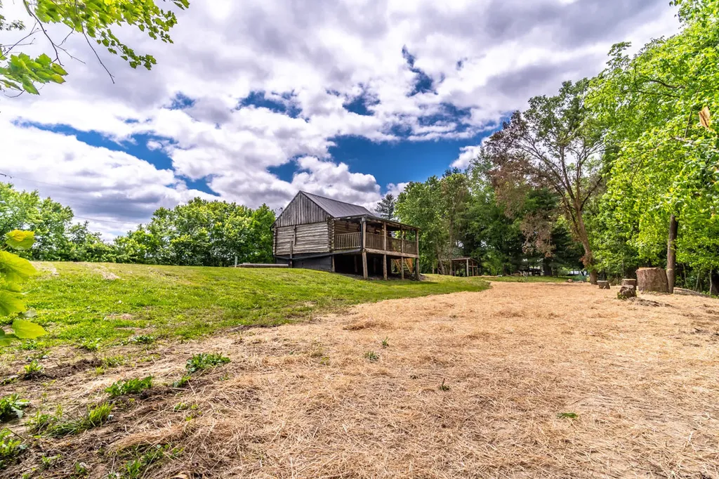 2915 College Hill Road Waco KY 40385
