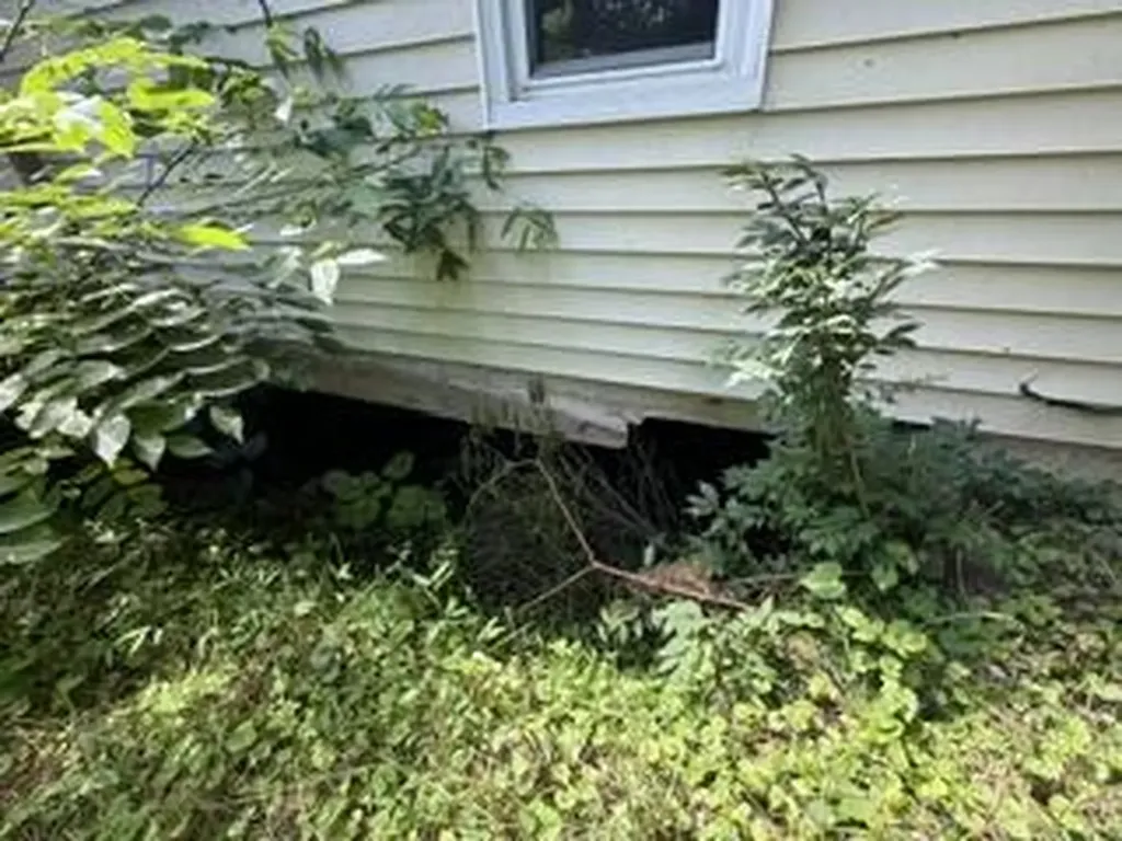 209 S Hill Street Grayson KY 41143