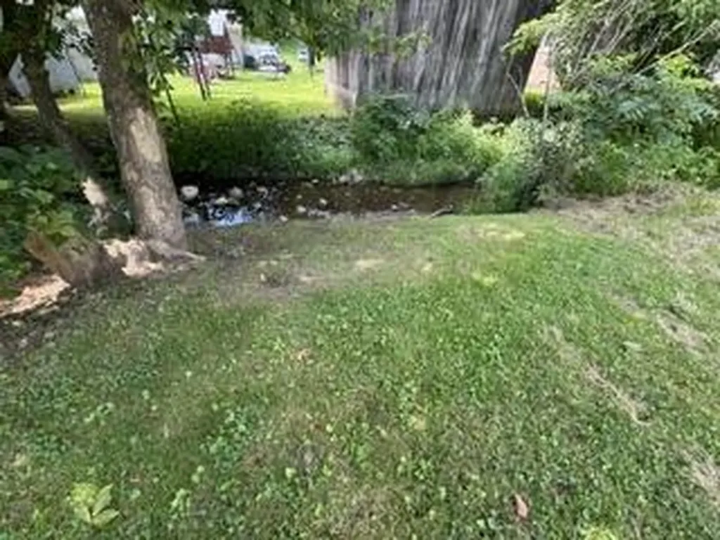 209 S Hill Street Grayson KY 41143