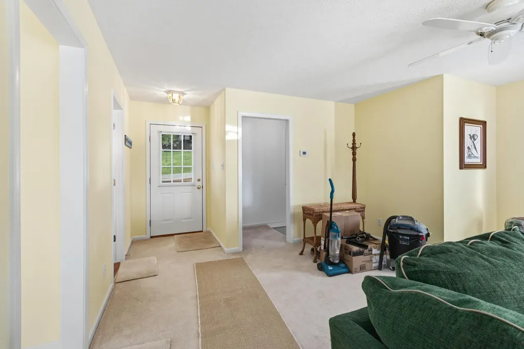 1121 Cunningham Lane Cadiz KY 42211