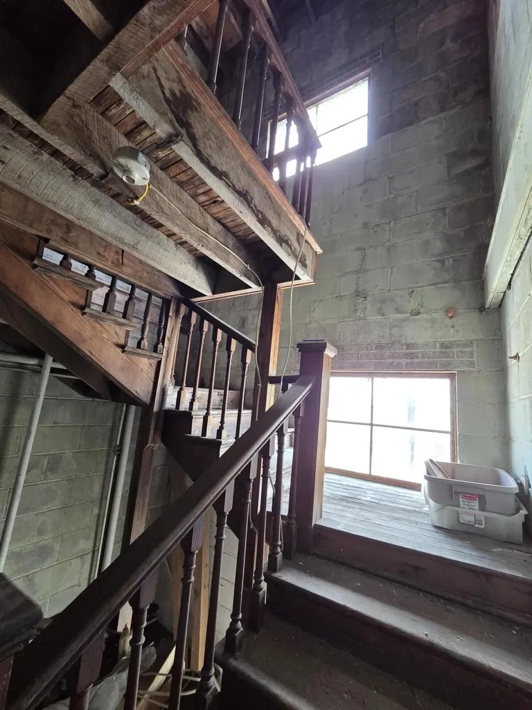 204 S Main Street Marion KY 42064