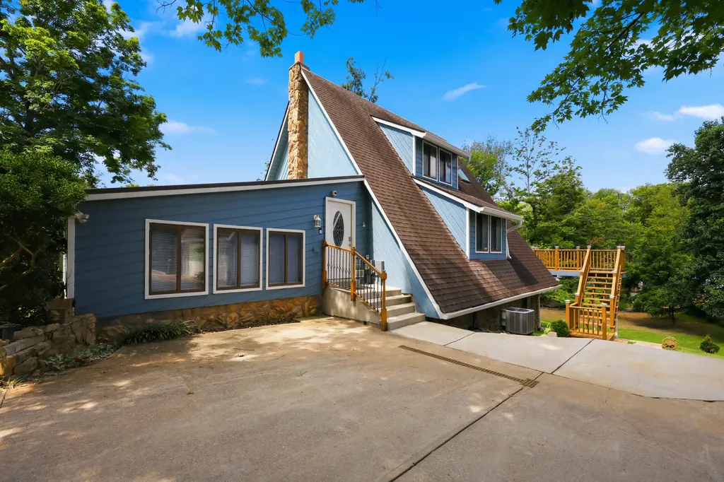 197 Sunset Lodge Road Lancaster KY 40444