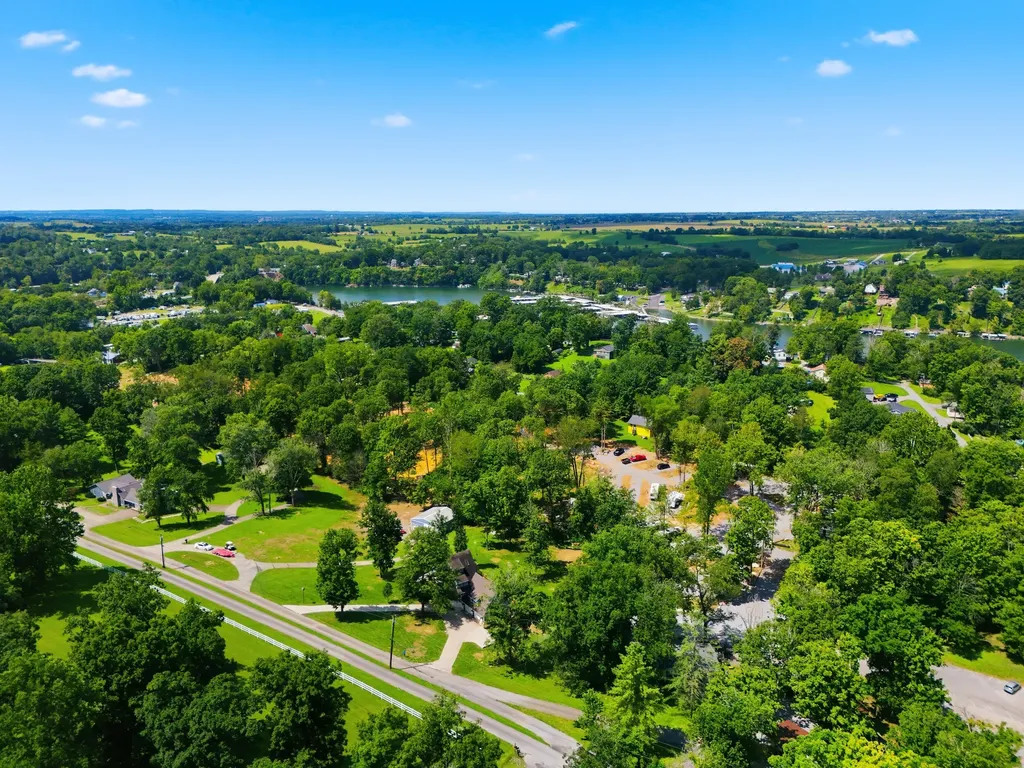 197 Sunset Lodge Road Lancaster KY 40444