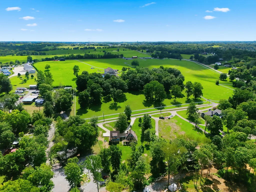197 Sunset Lodge Road Lancaster KY 40444