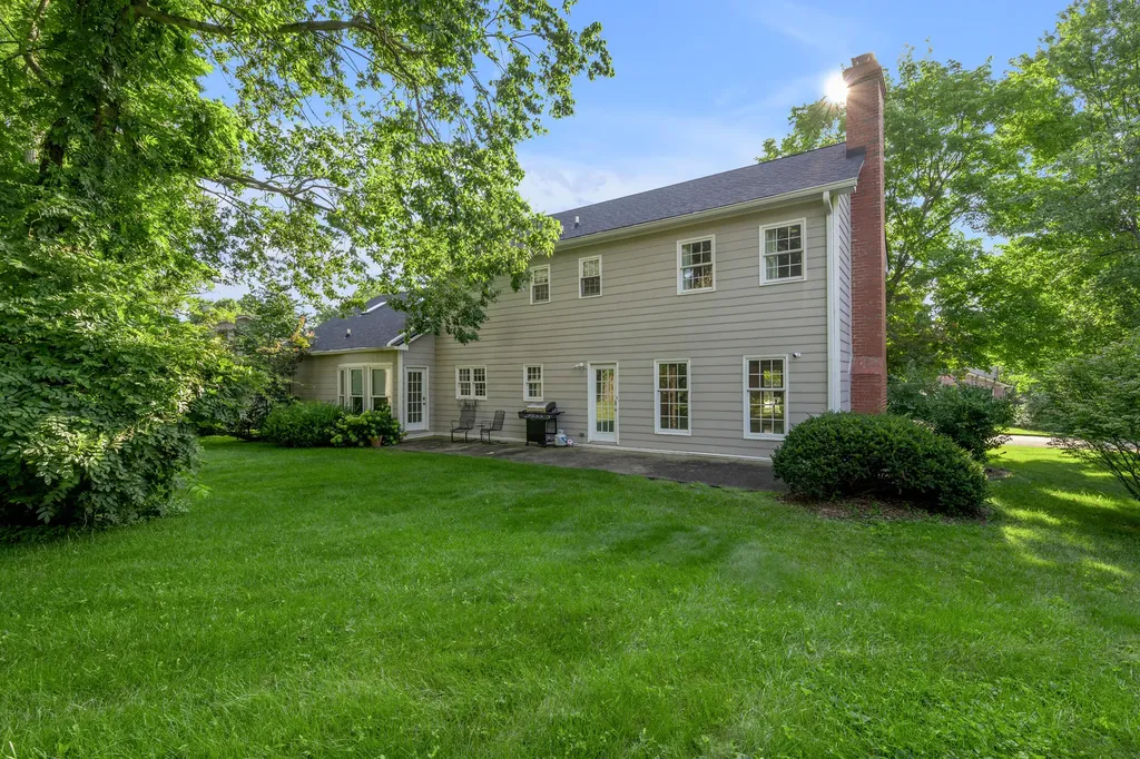 3004 Island Drive Lexington KY 40502