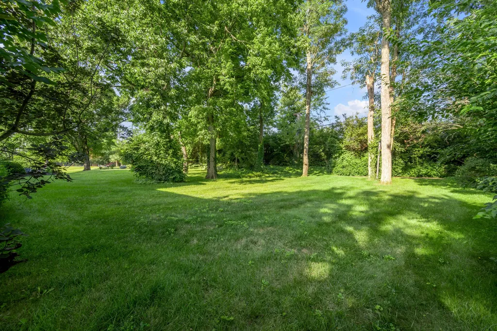 3004 Island Drive Lexington KY 40502
