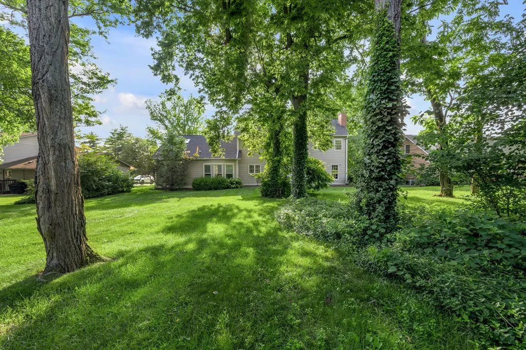 3004 Island Drive Lexington KY 40502