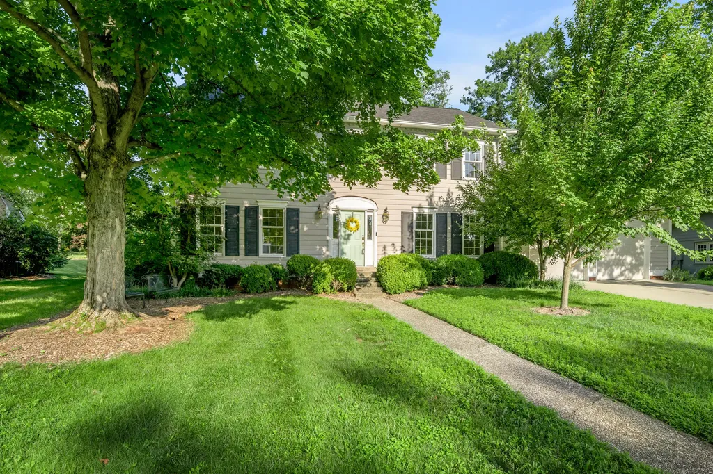 3004 Island Drive Lexington KY 40502