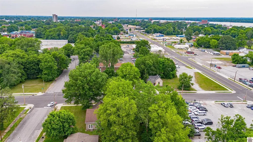 624 Husbands Street Paducah KY 42003