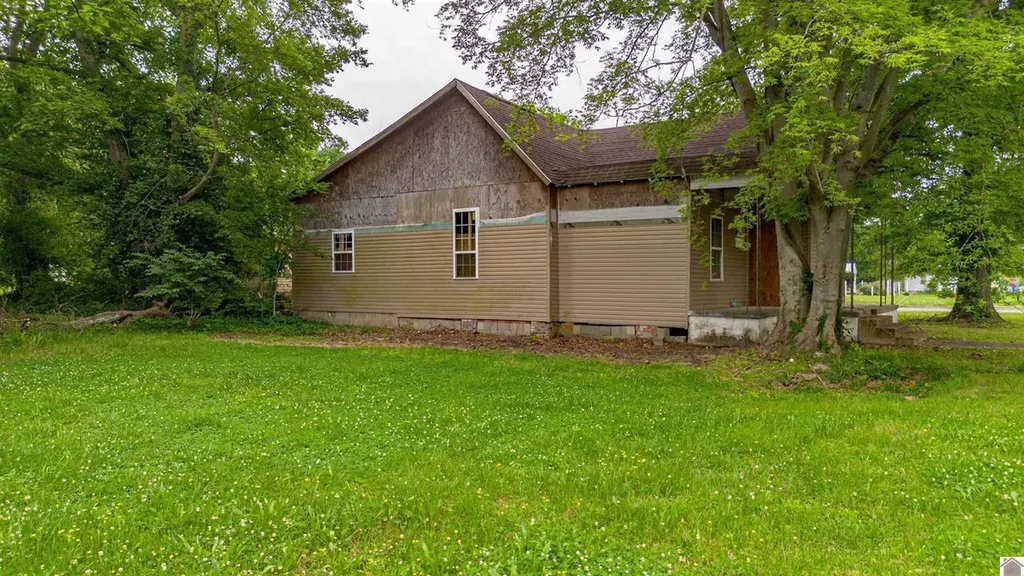624 Husbands Street Paducah KY 42003