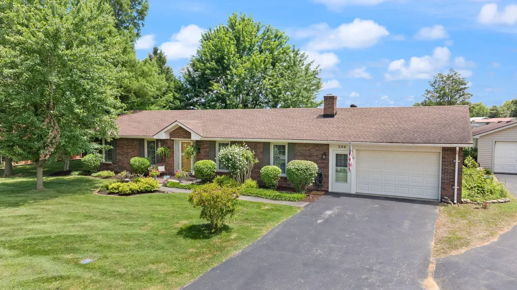 206 Stevens Court Campbellsville KY 42718